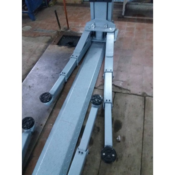 Подъемник двухстоечный с нижней синхронизацией SkyRack SR-2040N (4т)